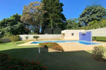 Casa à venda com 4 suítes no condomínio Ipê Velho, Vinhedo - SP