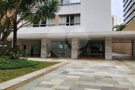 Apartamento à venda com 3 quartos, sendo 1 suíte, em Jardim Paulista, São Paulo, SP