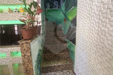 Casa à venda com 2 quartos, sendo 1 suíte, no condomínio Clube Caminho do Park, Rio de Janeiro - RJ