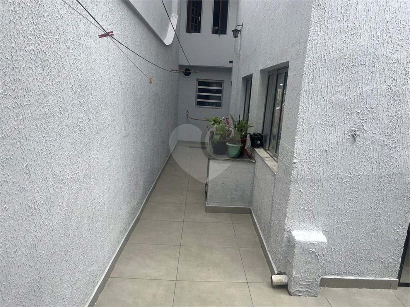 **SOBRADO À VENDA | 3 DORMITÓRIOS | 3 VAGAS | 147m² | PONTE GRANDE – GUARULHOS**