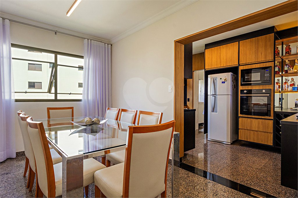 Apartamento à venda com 4 quartos, sendo 3 suítes, em Morumbi, São Paulo, SP