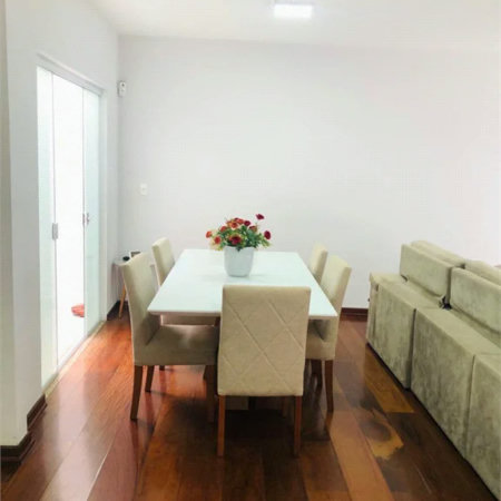 Casa Térrea à venda com 3 quartos, sendo 1 suíte, em Jardim Londrina, São Paulo, SP