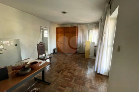 Casa à venda com 3 quartos, sendo 1 suíte, em Jardim Panorama, São Paulo, SP