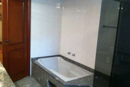 Apartamento à venda com 4 suítes em Real Parque, São Paulo, SP