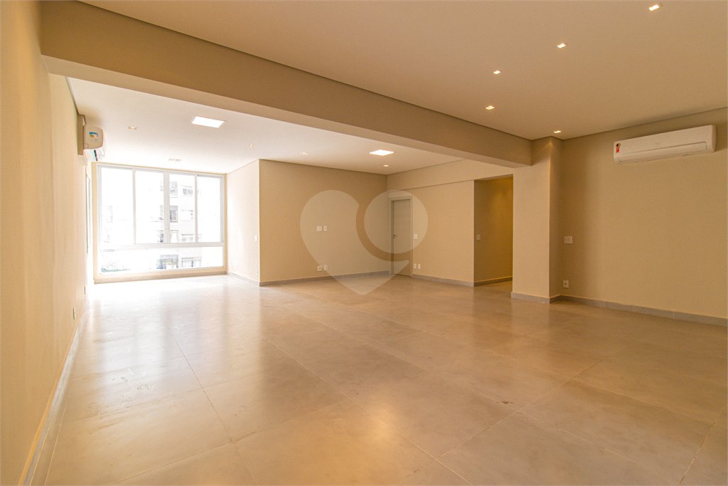 Apartamento à venda com 3 quartos, sendo 2 suítes, em Bela Vista, São Paulo, SP