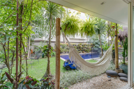 Casa à venda com 4 suítes no condomínio Residencial Canumã, São Paulo - SP