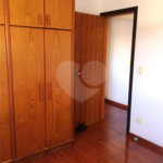 Casa à venda com 3 quartos, sendo 1 suíte, no condomínio Coelho III, São Paulo - SP