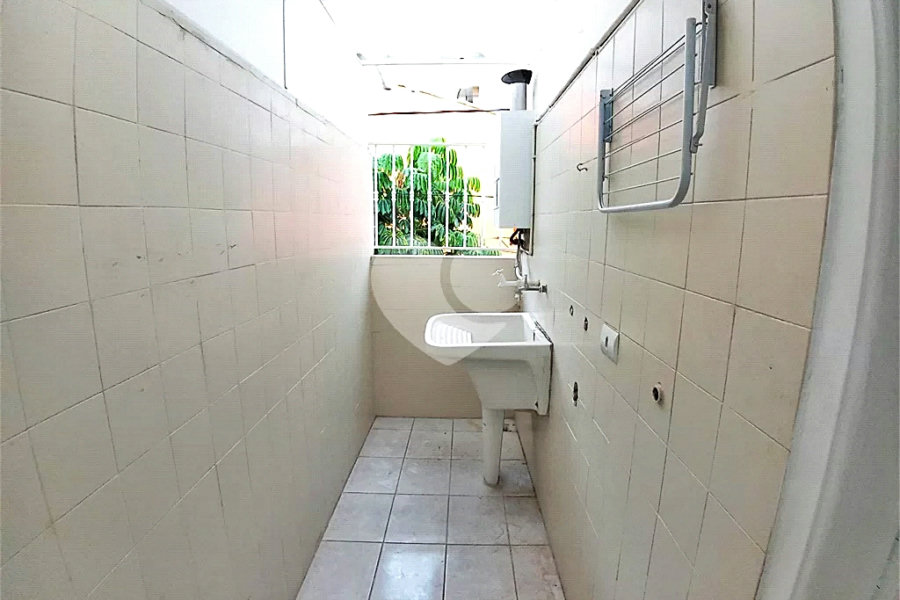 Sobrado à venda com 13 quartos, sendo 1 suíte,  em Jardim São Paulo(zona Norte), São Paulo, SP