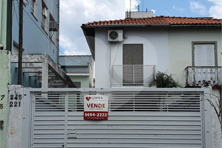 Sobrado à venda com 3 quartos, sendo 1 suíte, em Chácara Santo Antônio (zona Sul), São Paulo, SP