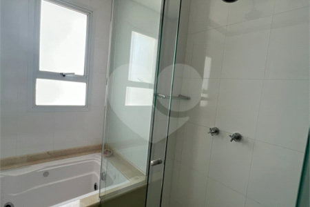Apartamento à venda com 4 quartos, sendo 2 suítes,  em Vila Oliveira, Mogi das Cruzes, SP
