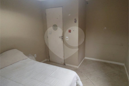Duplex à venda com 3 quartos, sendo 1 suíte, em Santíssimo, Rio de Janeiro, RJ