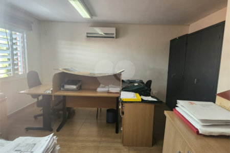 Sobrado à venda com 4 quartos, sendo 1 suíte, em Água Branca, São Paulo, SP