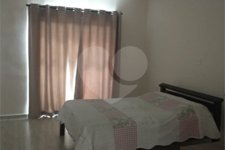Sobrado à venda com 3 quartos, sendo 1 suíte,  em Jardim Universo, Mogi das Cruzes, SP
