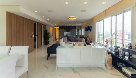Apartamento à venda com 4 suítes em Vila Mariana, São Paulo, SP