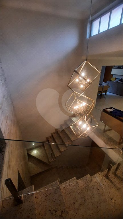 Casa à venda com 3 quartos, sendo 2 suítes,  em Vila Galvão, Guarulhos, SP