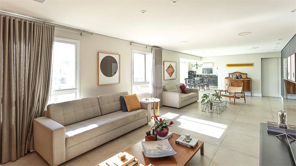 Apartamento à venda com 3 suítes em Vila Olímpia, São Paulo, SP