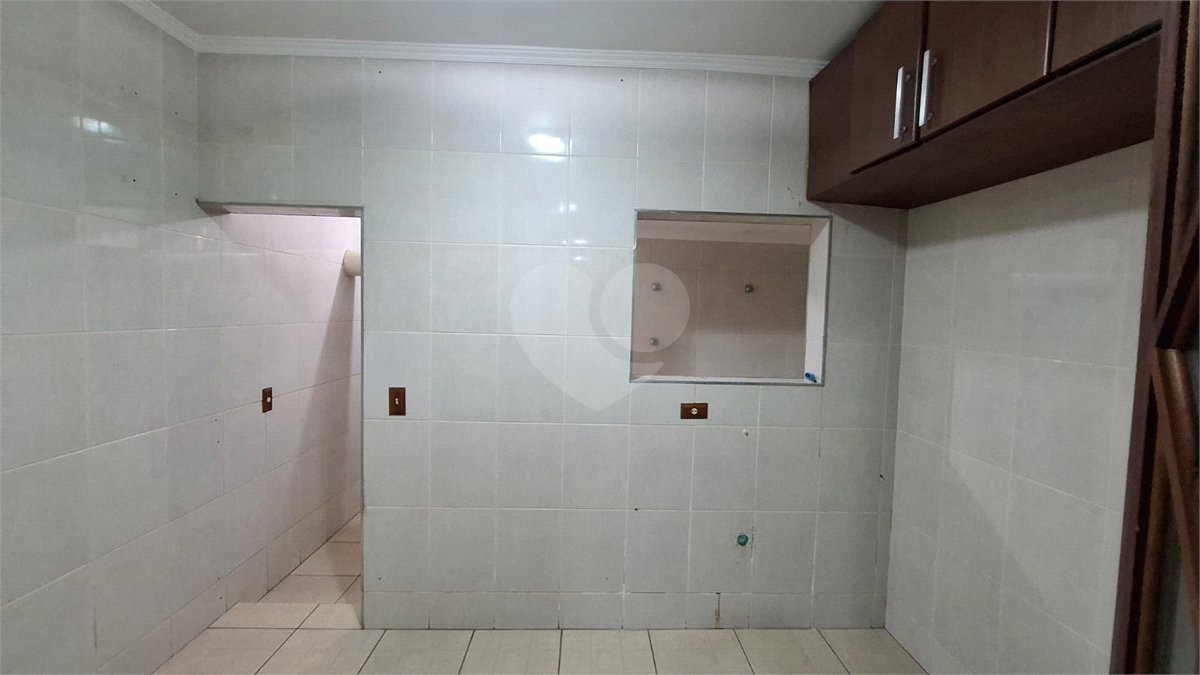 Casa à venda com 2 suítes no condomínio Village Palmas, São Paulo - SP