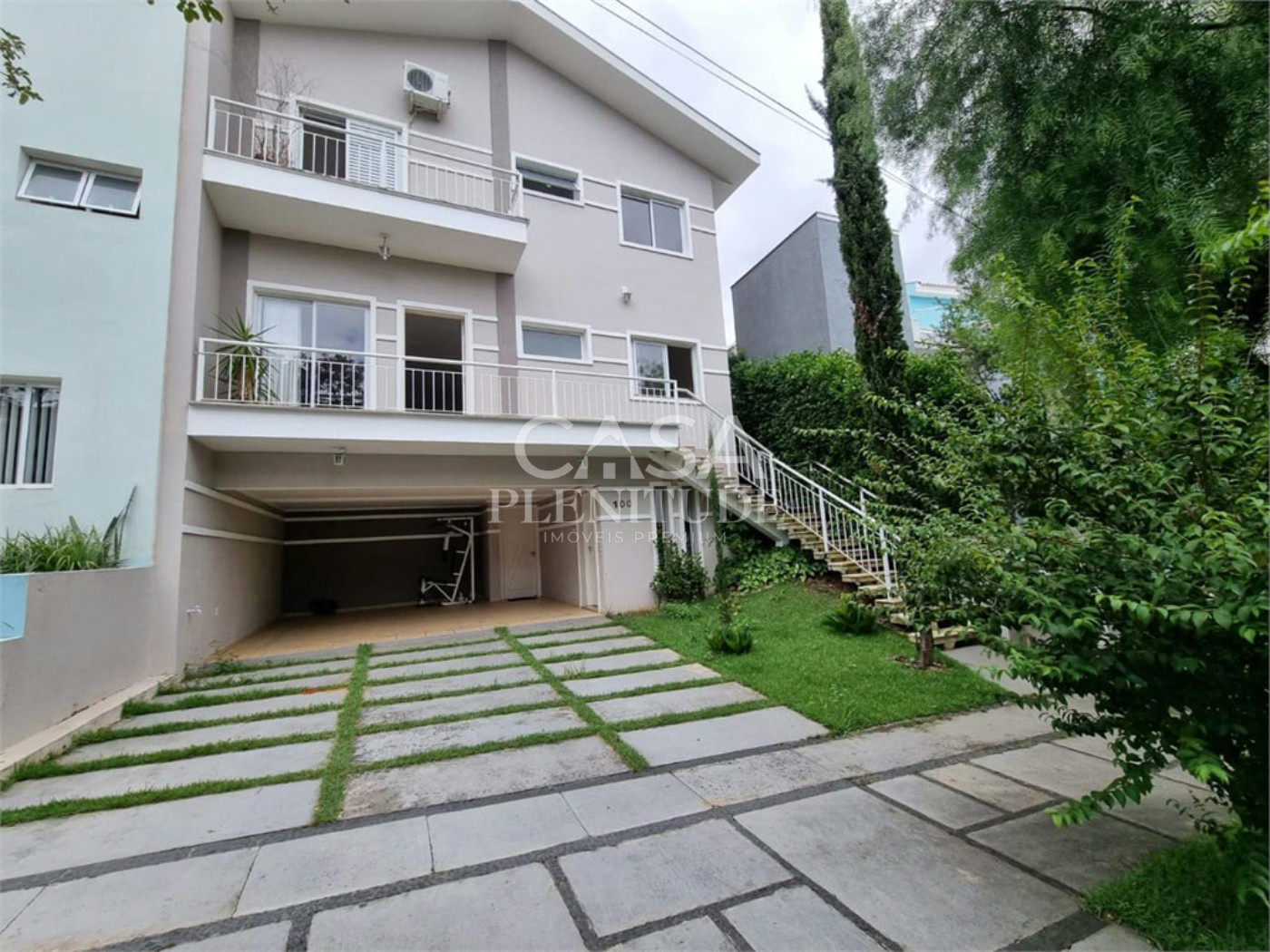 Sobrado à venda com 3 quartos, sendo 1 suíte, em Parque Residencial Villa dos Inglezes, Sorocaba, SP
