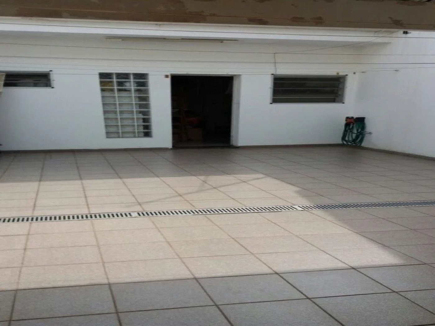 Casa à venda com 3 quartos, sendo 1 suíte,  no condomínio Alameda do Eucaliptos, São Paulo - SP