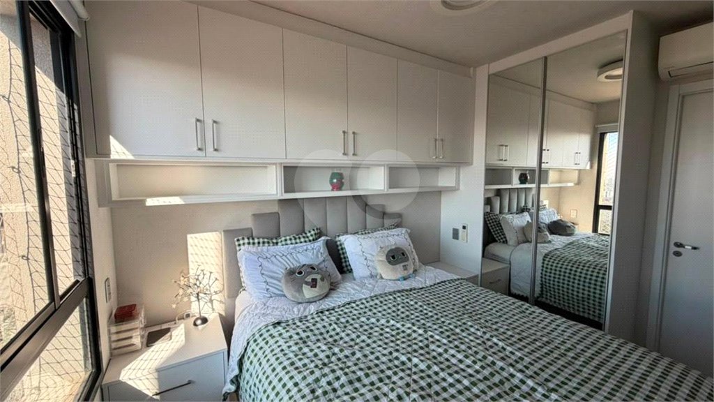 Apartamento à venda com 2 quartos, sendo 1 suíte,  em Vila Dom Pedro I, São Paulo, SP