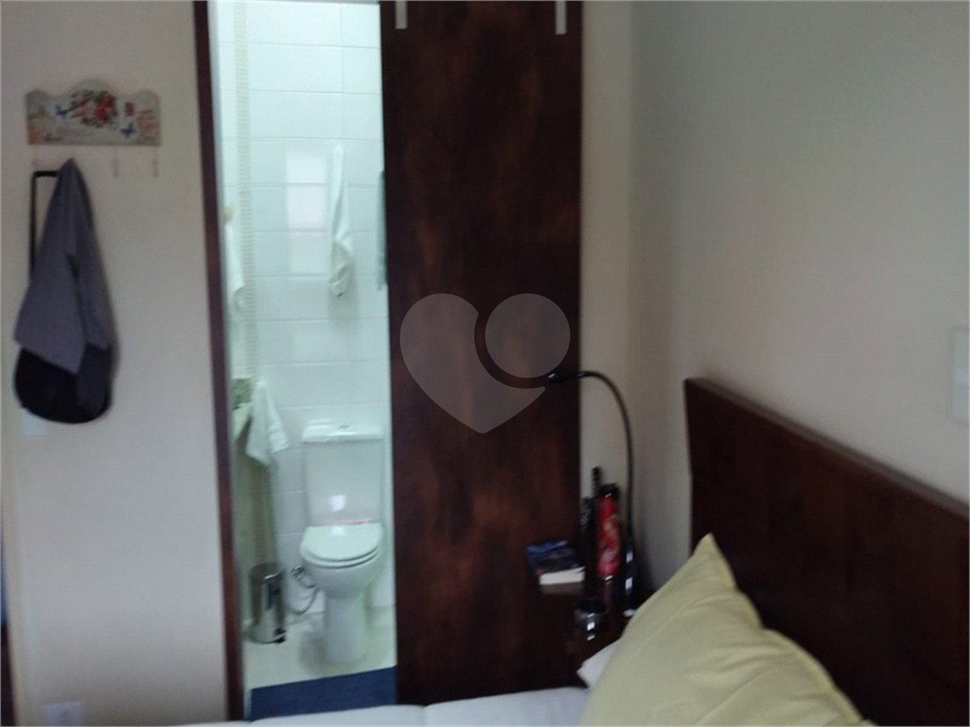 Casa à venda com 3 quartos, sendo 2 suítes, no condomínio Villa's Residencial, São Paulo - SP