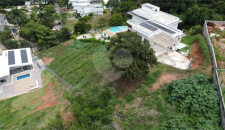 Terreno à venda no condomínio Jardim Primavera, Louveira - SP