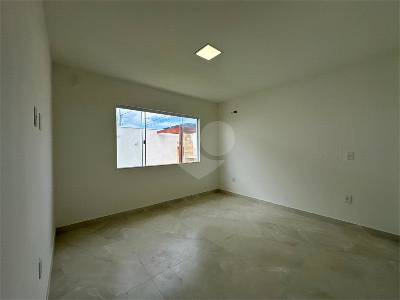 Casa à venda com 2 quartos, sendo 1 suíte, em Guriri, Cabo Frio, RJ