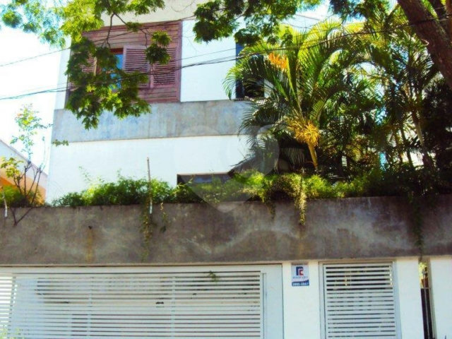 Sobrado à venda com 3 quartos, sendo 1 suíte,  em Jardim Prudência, São Paulo, SP