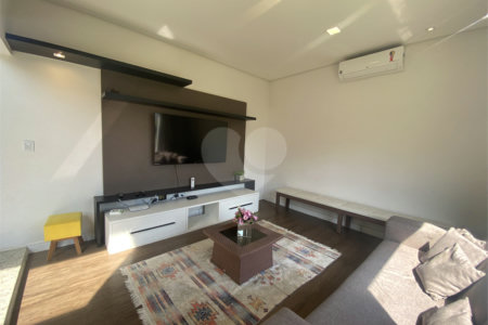 Casa à venda com 6 quartos, sendo 5 suítes, no condomínio Monte Belo, Salto - SP