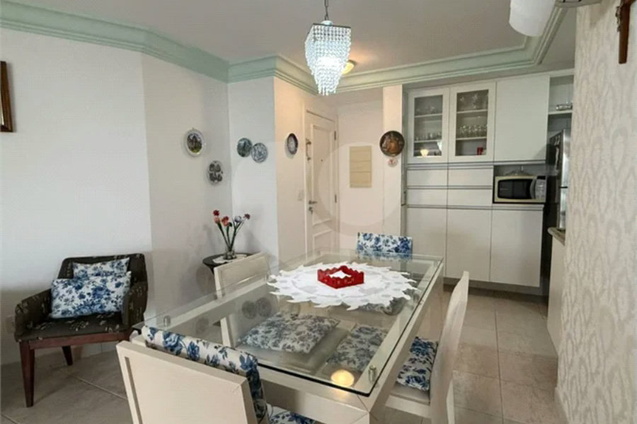 Apartamento à venda com 3 quartos, sendo 1 suíte,  em Riviera de São Lourenço, Bertioga, SP