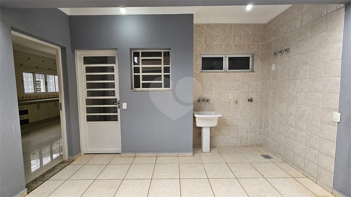 Casa Locação e Venda Condomínio Portal de Itaici 04 Dormitórios 02 suítes