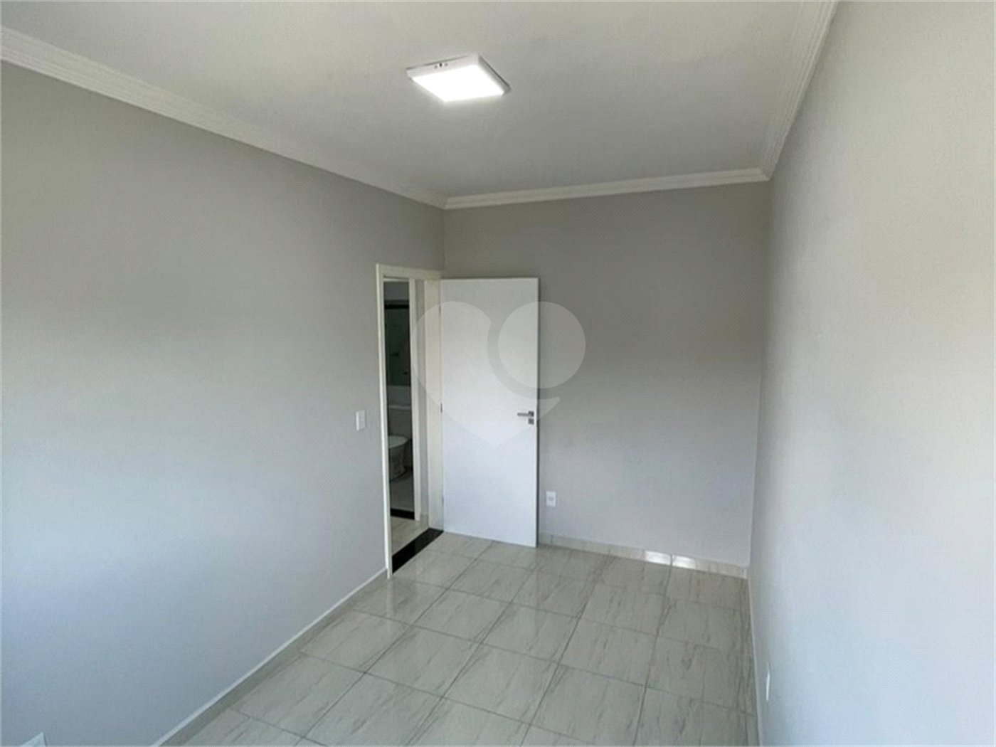 Apartamento à venda com 2 quartos em Vila Domingues, Votorantim, SP
