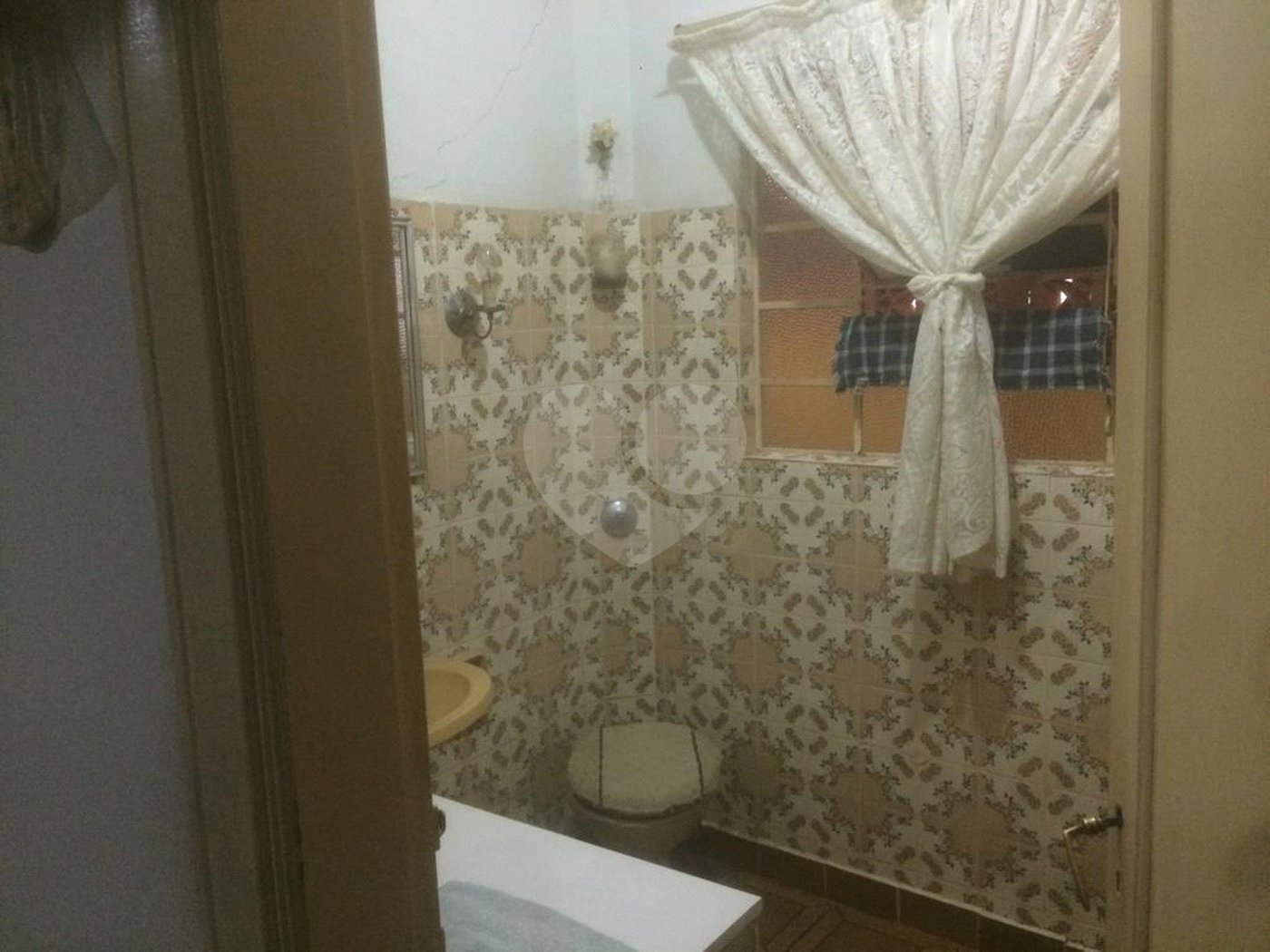 Casa à venda com 4 quartos, sendo 1 suíte, em Vila Vitório Mazzei, São Paulo, SP