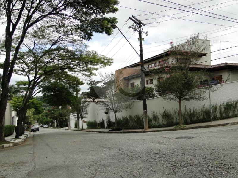 Casa à venda ou para alugar com 4 suítes em Morumbi, São Paulo, SP