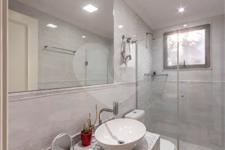 Casa à venda com 4 suítes no condomínio Ville Bosqueé, São Paulo - SP