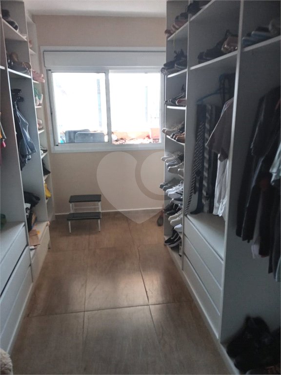 Sobrado à venda com 3 quartos, sendo 1 suíte, em Jardim Santa Beatriz, Guarulhos, SP