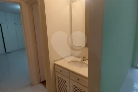 Apartamento à venda com 2 quartos em Copacabana, Rio de Janeiro, RJ