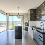 Casa à venda ou para alugar com 4 suítes no condomínio Campo de Toscana, Vinhedo - SP