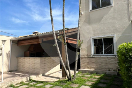 Casa de Vila à venda com 3 quartos em Vila Curuçá, São Paulo, SP