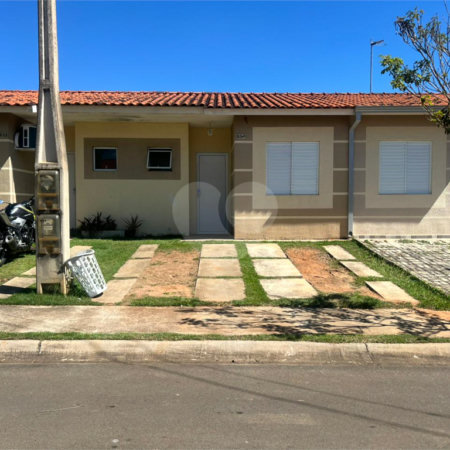 Casa à venda com 2 quartos em Vila Progresso, Itapetininga, SP