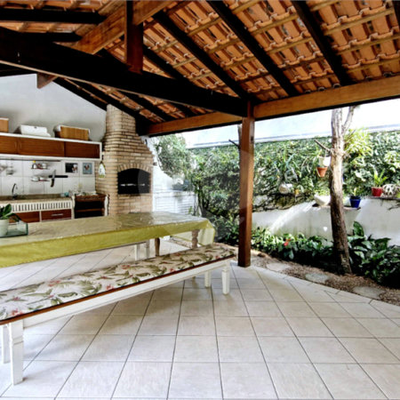 Casa à venda com 4 suítes em Alto da Boa Vista, São Paulo, SP