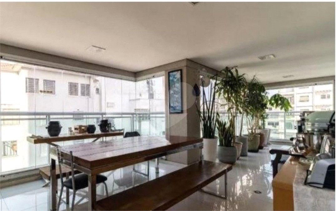 Apartamento à venda com 3 suítes em Paraíso, São Paulo, SP