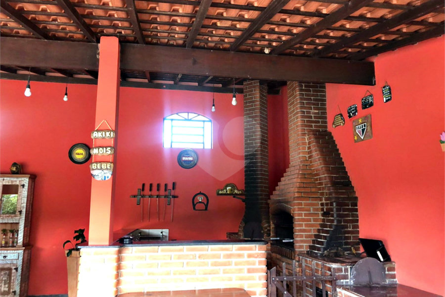 Sítio à venda com 6 quartos em Pavão (canguera), São Roque, SP
