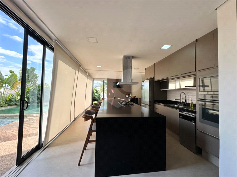 Casa à venda com 3 suítes no condomínio Villas do Golfe, Itu - SP