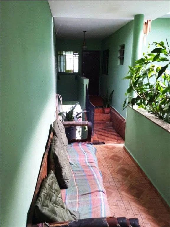 Casa de Vila à venda com 3 quartos em Jardim São Roque, São Paulo, SP