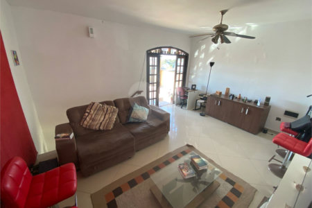 Apartamento à venda com 3 quartos, sendo 1 suíte,  em Alto Ipiranga, Mogi das Cruzes, SP