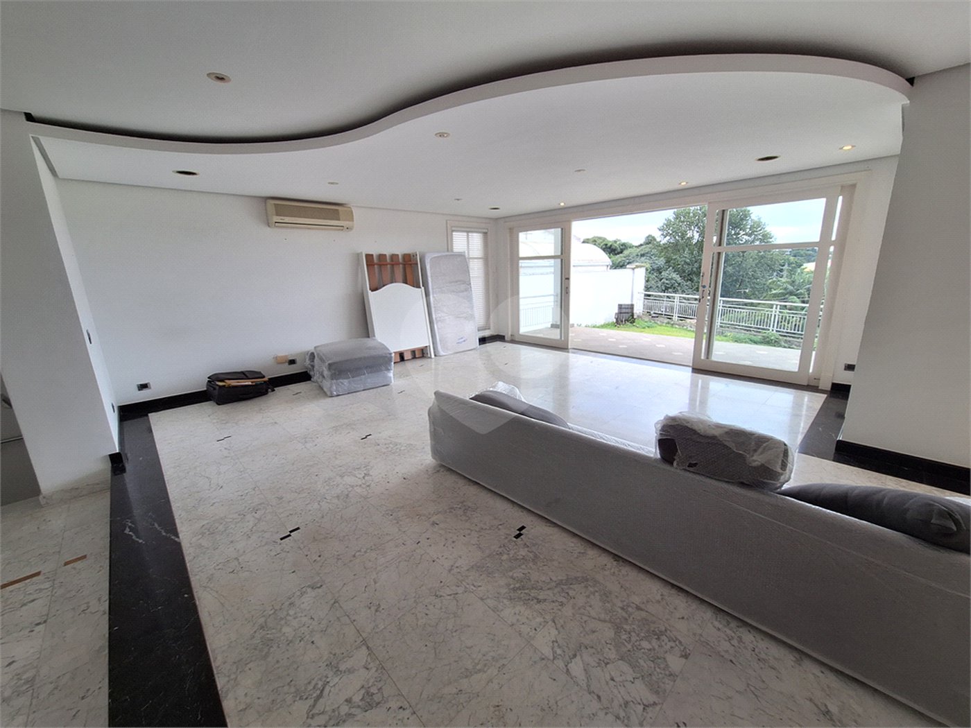 Casa à venda com 4 suítes no condomínio Villagio DI Sopra, São Paulo - SP