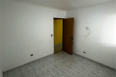 Sobrado à venda com 4 quartos, sendo 2 suítes, em Parque Sonia, São Paulo, SP