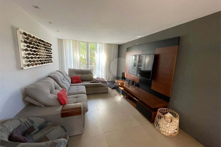 Casa à venda com 4 suítes no condomínio Fechado, São Paulo - SP