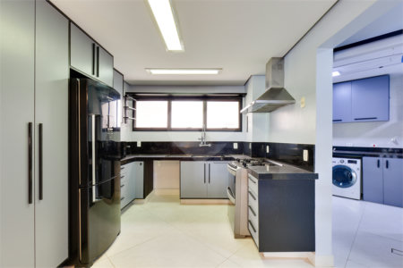 Apartamento à venda com 4 quartos, sendo 3 suítes, em Granja Julieta, São Paulo, SP